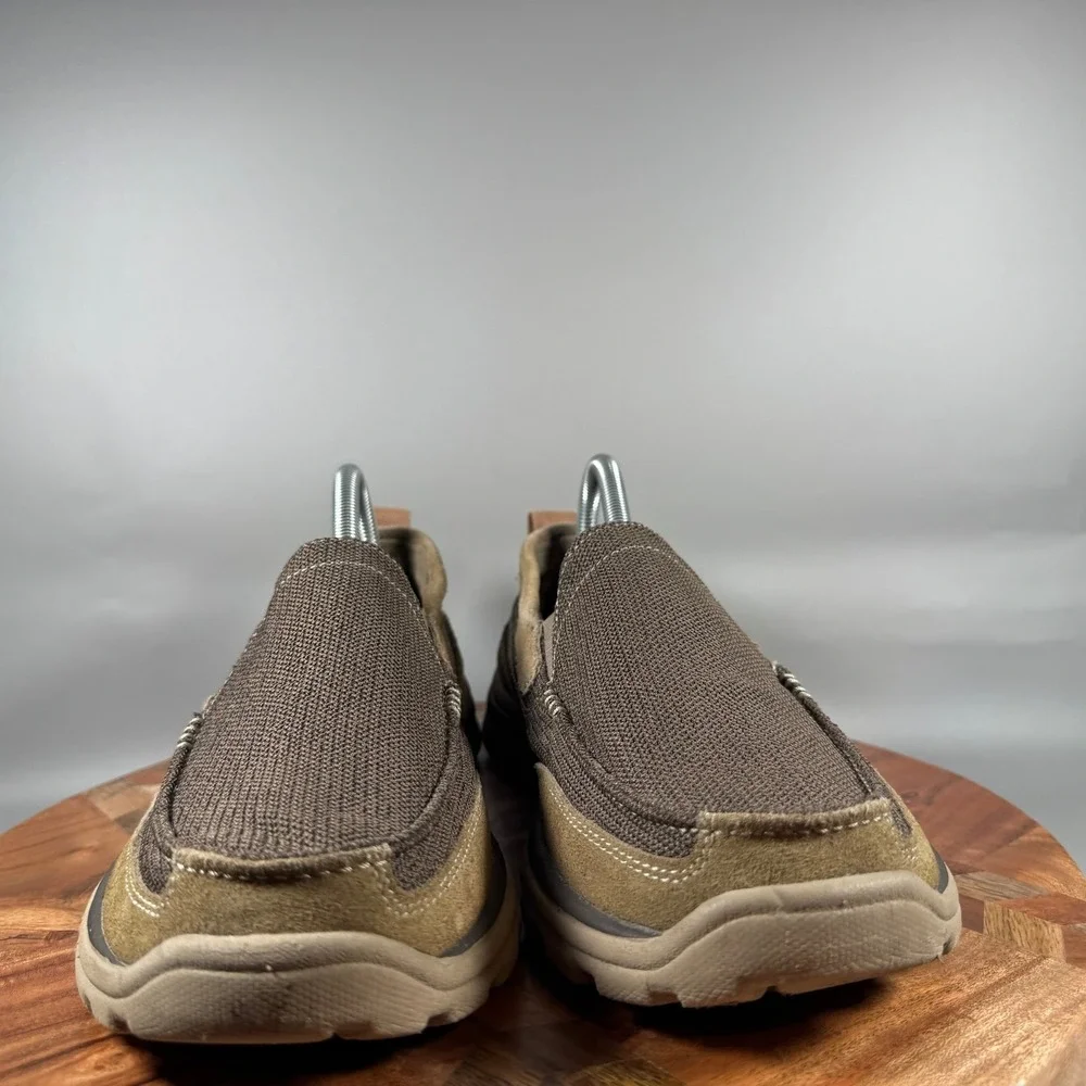 Skechers Relaxed Fit Mens 8.5 Brown Leather Textile Slip On Loafers 64365 LTBR